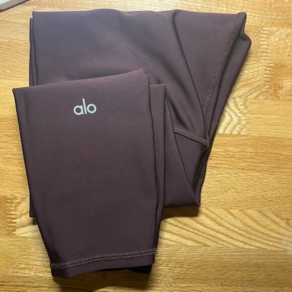 High Waist Airlift Capris in Oxblood - Picture 4 of 5